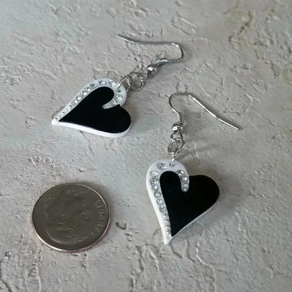 Retro White Black Lucite Austrian Crystal Asymmetrical Heart Dangle Earrings - Picture 3 of 4